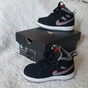 Toddler Jordan 1's
